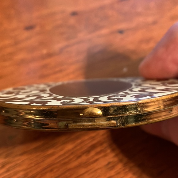 Beautiful antique compact from Art Deco era, made in USA by Elgin American! - Picture 16 of 16